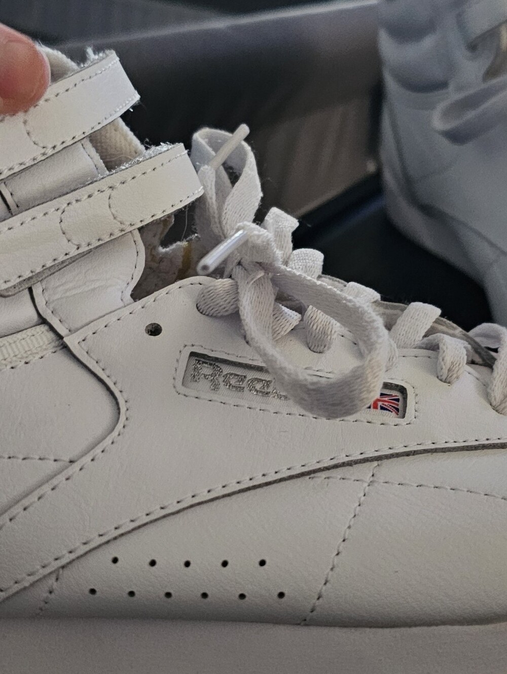 Vintage Free Style Reebok White High-Top Leather Sneaker 5411 - Picture 7 of 7